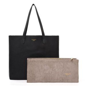 Leather Shoulder Tote bag by Mélodie Cécile DUYP